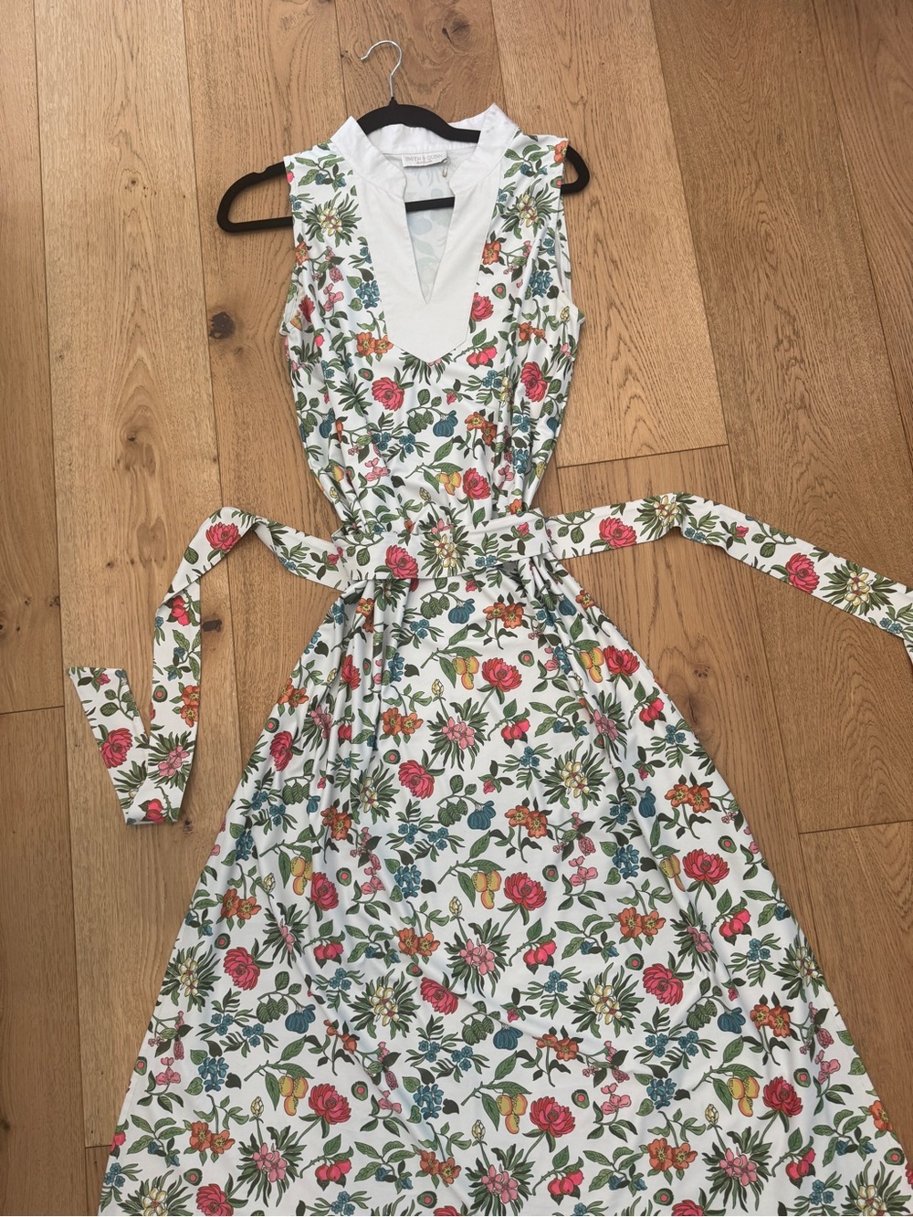 Smith and Quinn Paige Dress. Size M